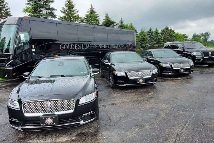 Golden Limousine's Diverse Fleet of Luxury Vehicles
